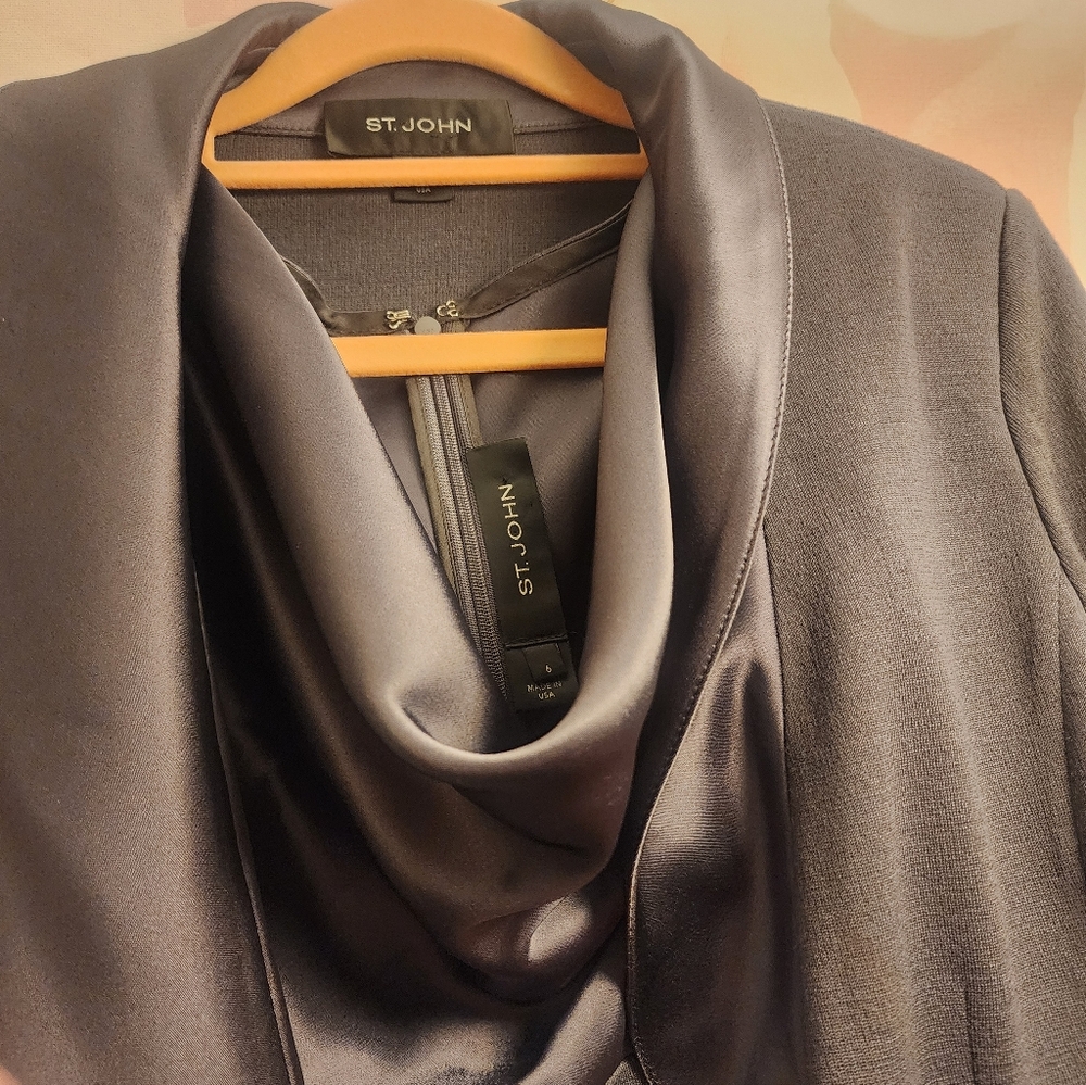 St. John Women's Elegant Silver Blazer